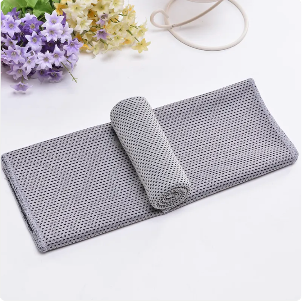 ChillPaw™ Quick-Dry Cooling Towel – Instant Relief Anywhere